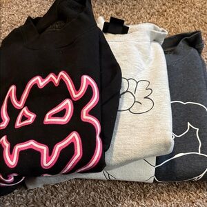 3 adult sweatshirts . size S